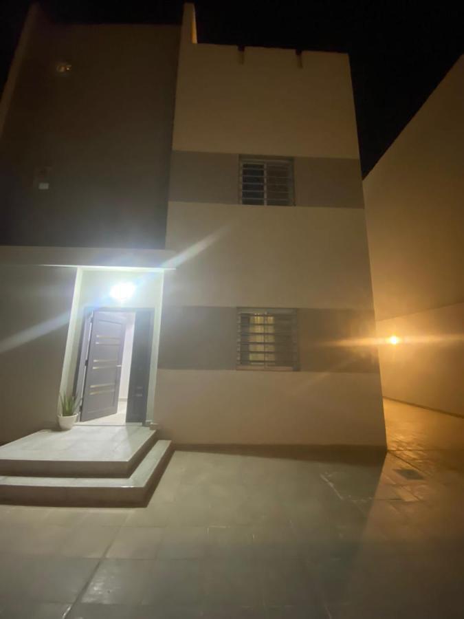 Independent Villa, 3 Floors, 5 Bedrooms, 6 Bathrooms Riyadh