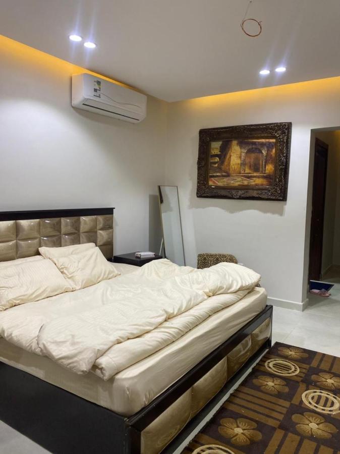 Independent Villa, 3 Floors, 5 Bedrooms, 6 Bathrooms Holiday home